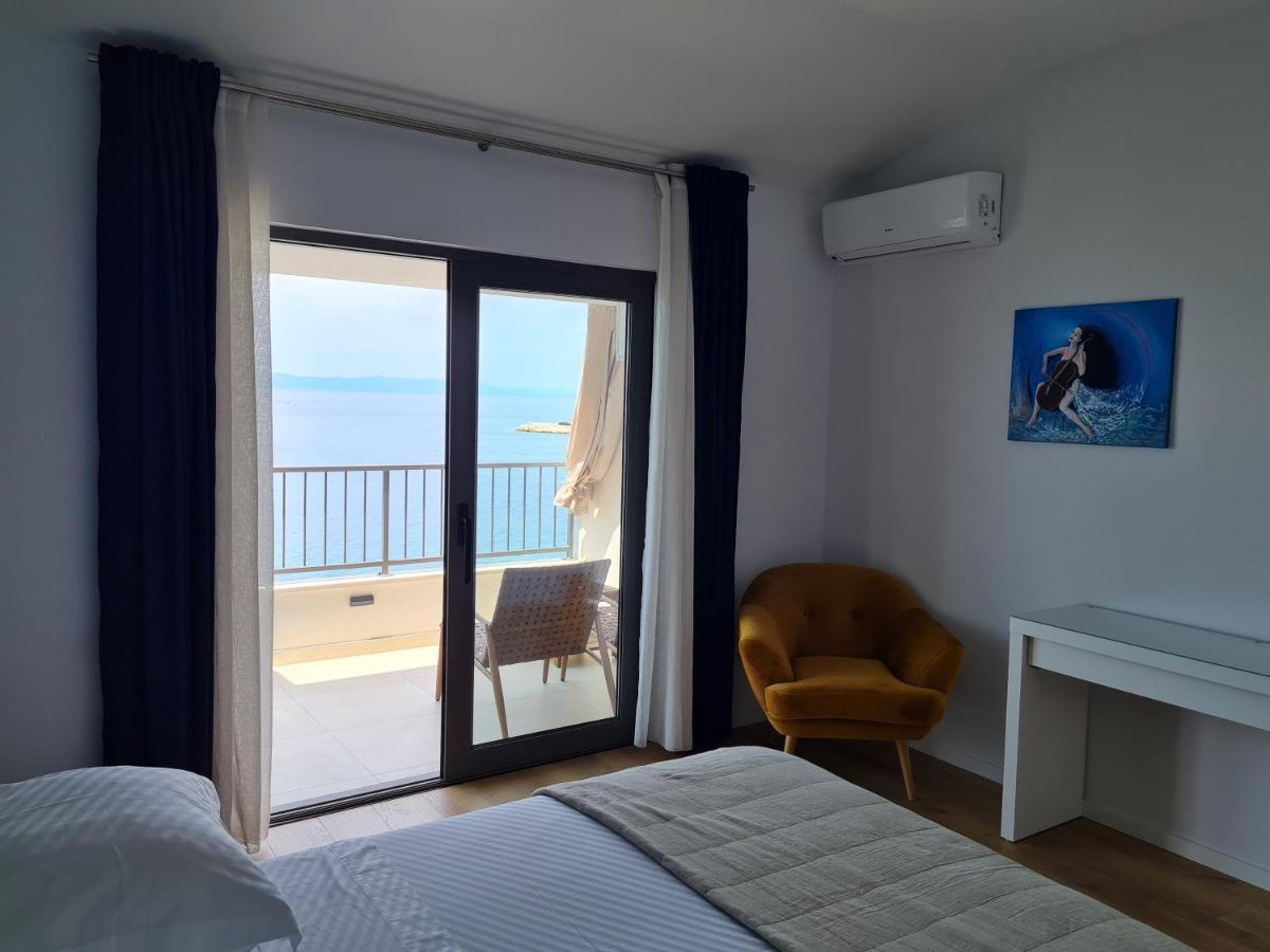 Beachfront Comfort Apartments Sinajko Podgora Extérieur photo