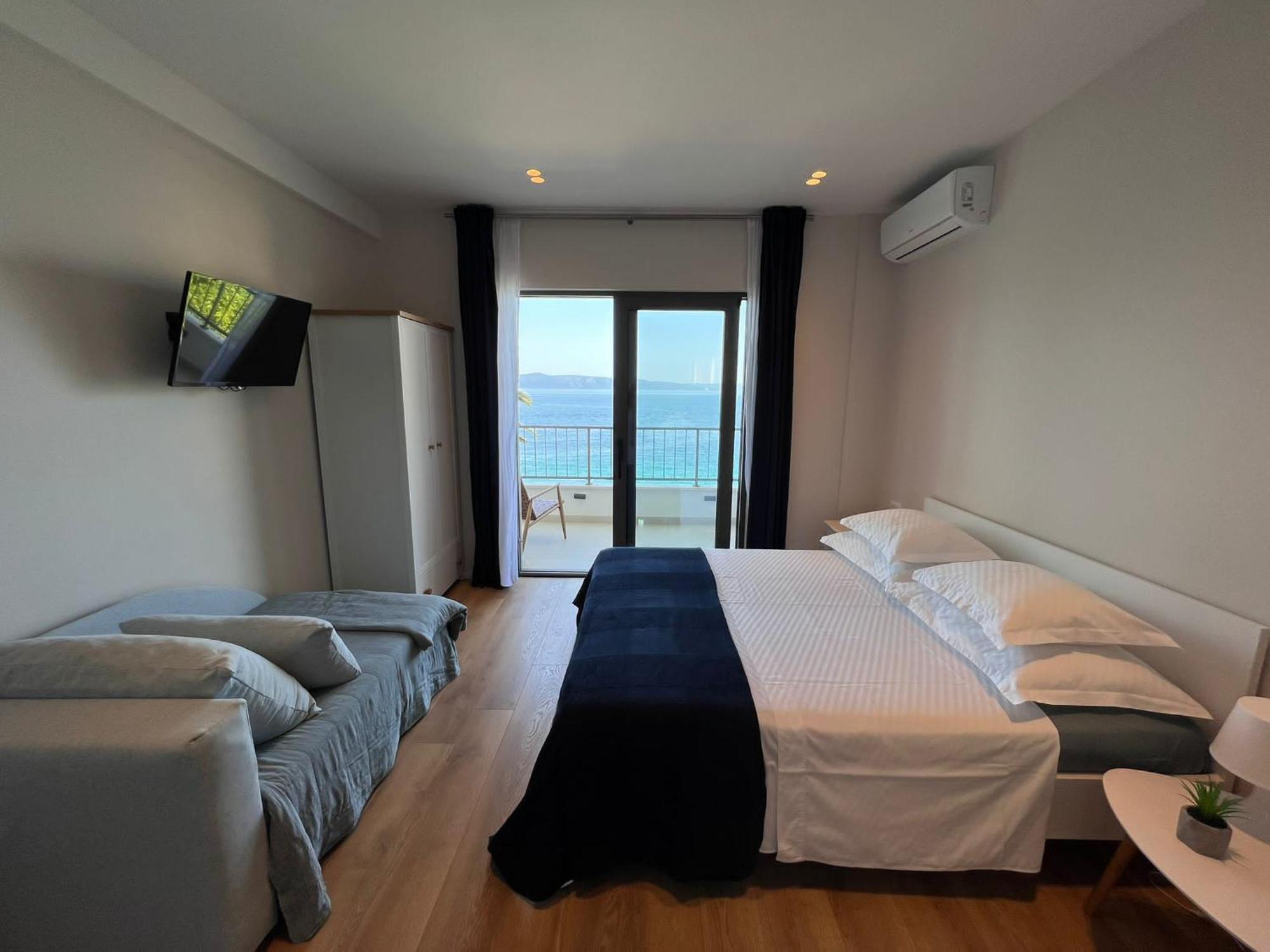 Beachfront Comfort Apartments Sinajko Podgora Extérieur photo
